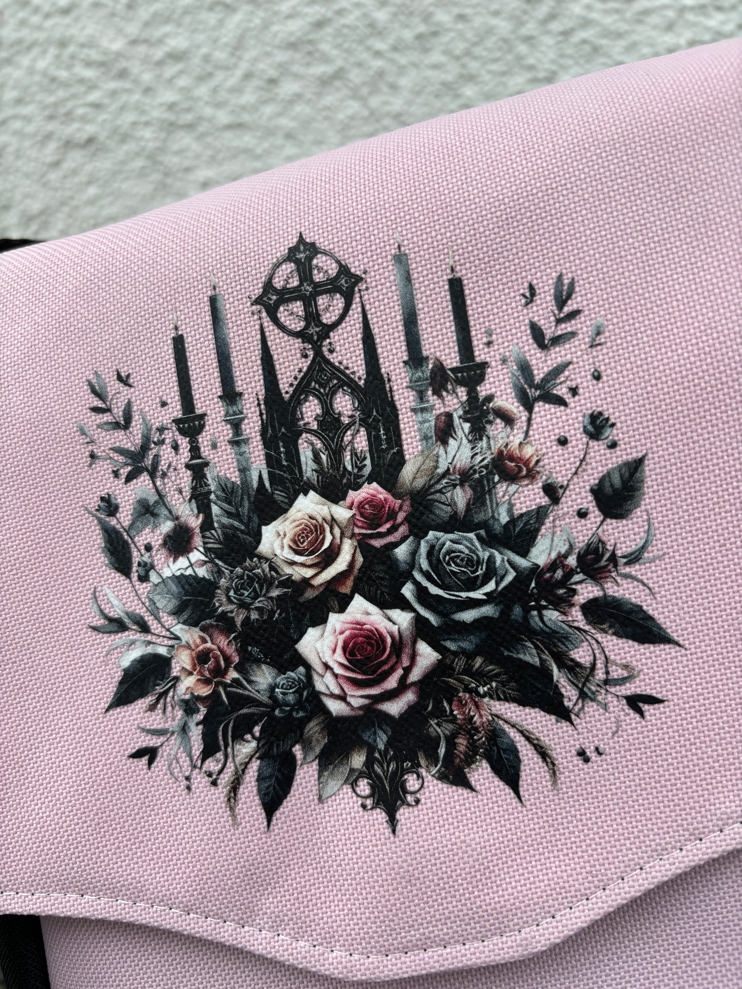 Handytasche/ kleine Umhängetasche schwarz/rosa mit Bügelbild
