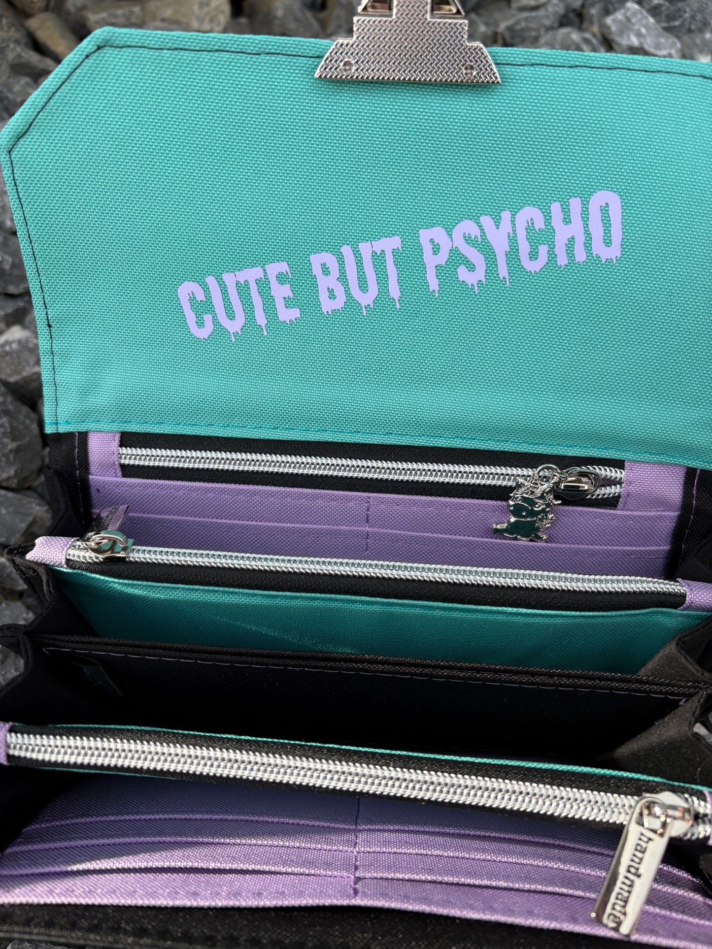 Geldbörse groß Zombie Einhorn aussen aus Kunstleder - frech, bunt & mega praktisch