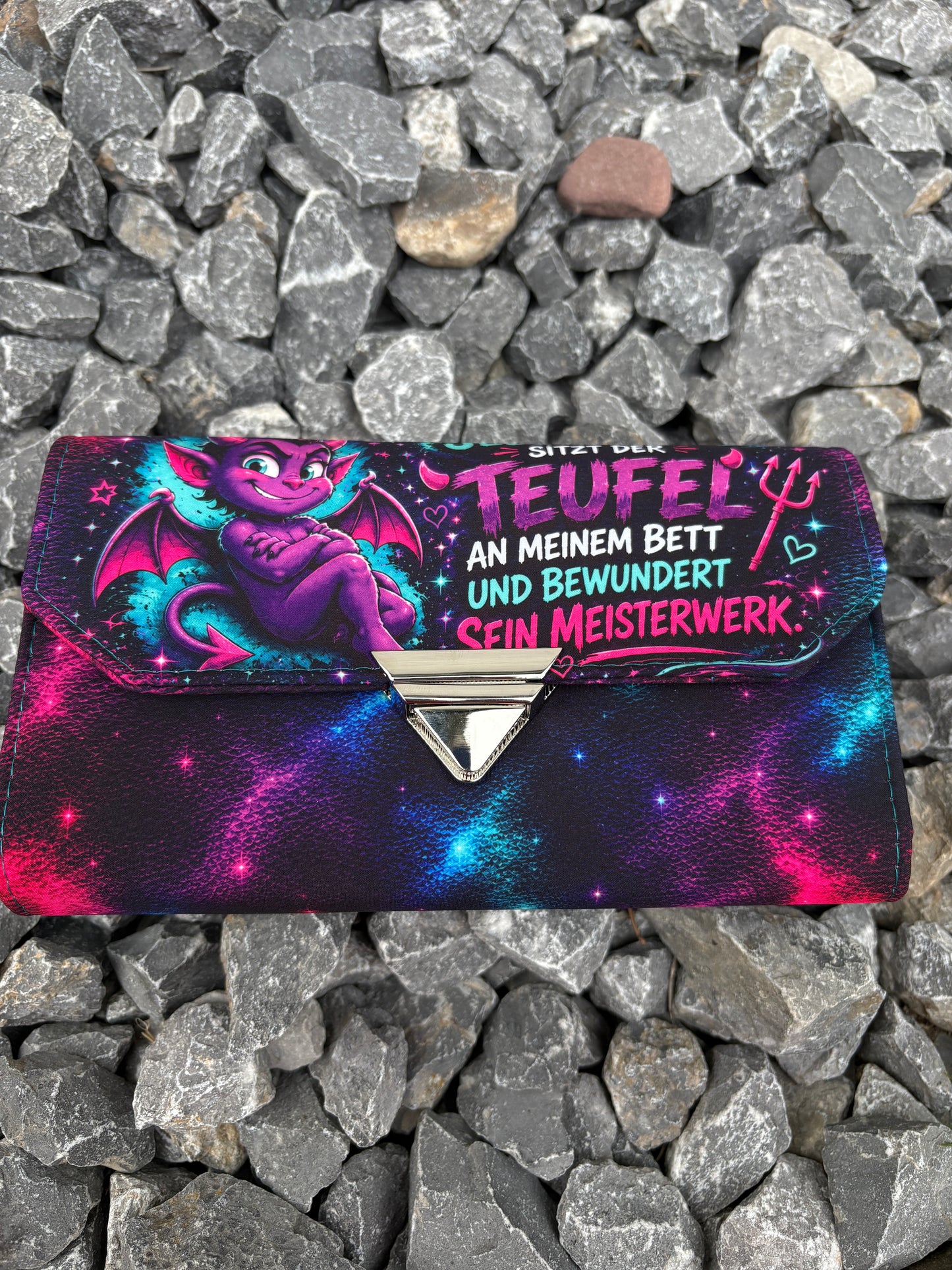 Geldbörse Biggi Teufel mit Spruch - frech, bunt & mega praktisch
