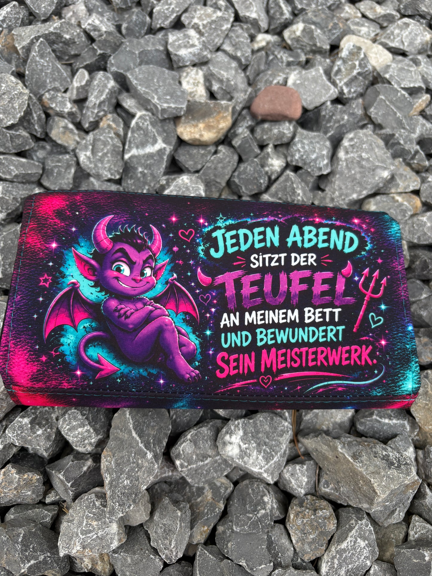 Geldbörse Biggi Teufel mit Spruch - frech, bunt & mega praktisch